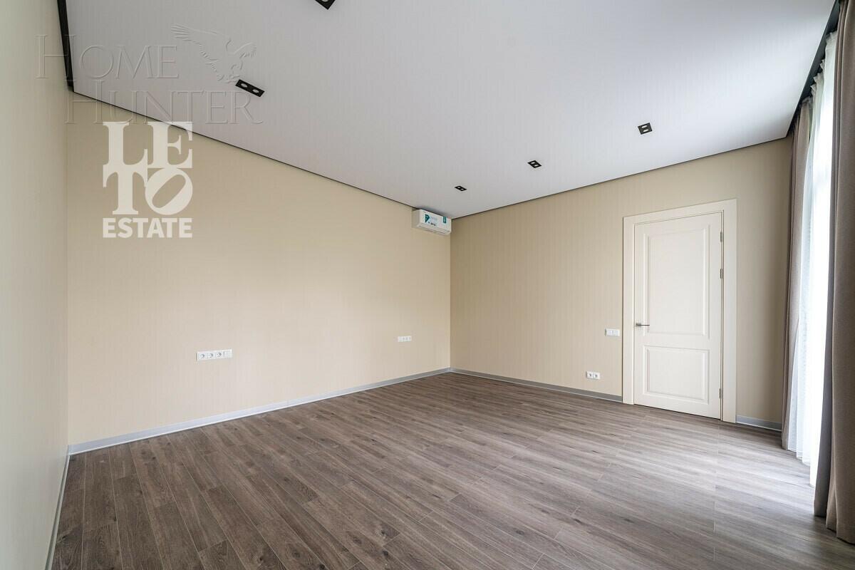 2-этажный коттедж 540.5 м² с отделкой