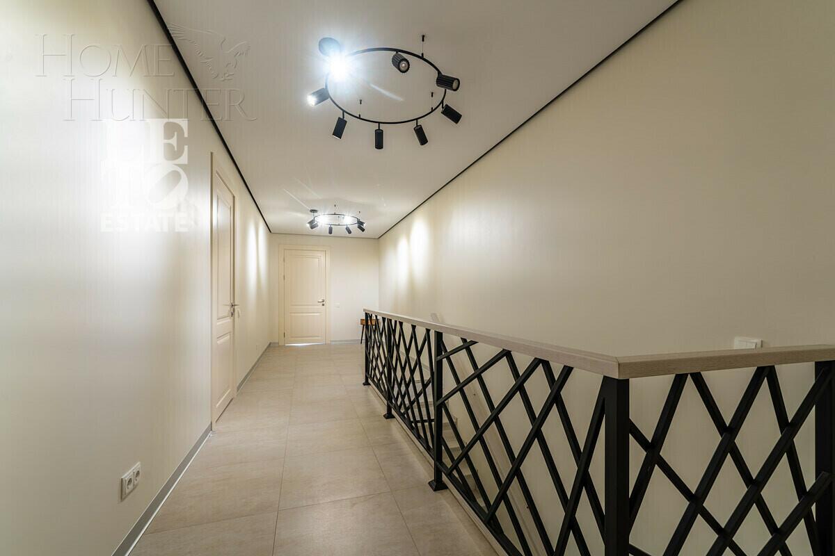 2-этажный коттедж 540.5 м² с отделкой