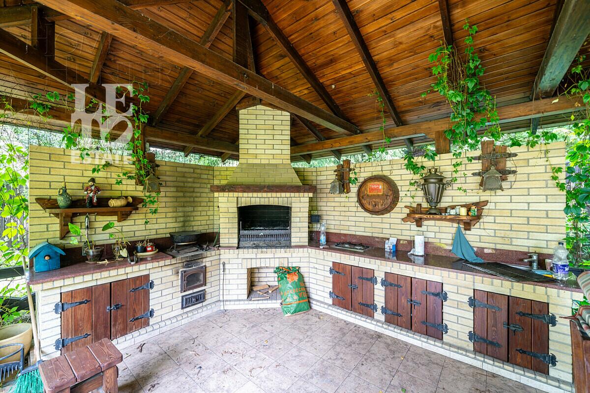 2-этажный коттедж 617.5 м² с отделкой