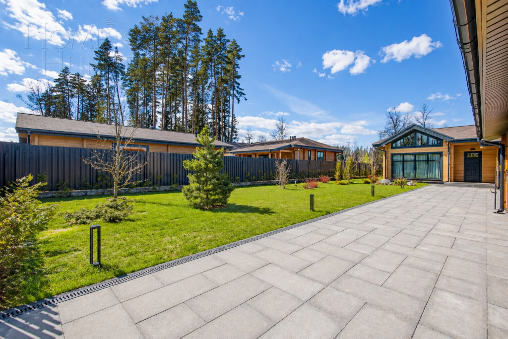 2-этажный коттедж 374 м² с отделкой
