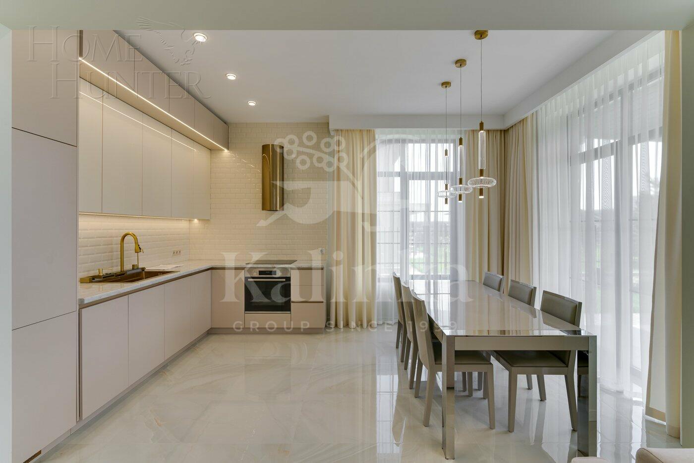 2-этажный коттедж 230 м² с отделкой