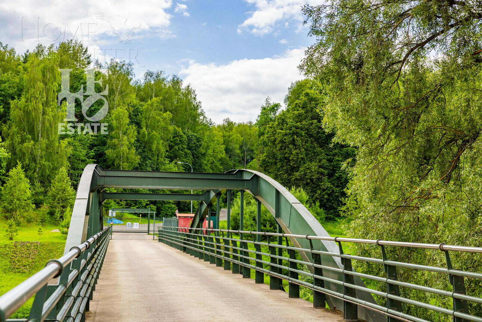 2-этажный коттедж 350 м² с отделкой