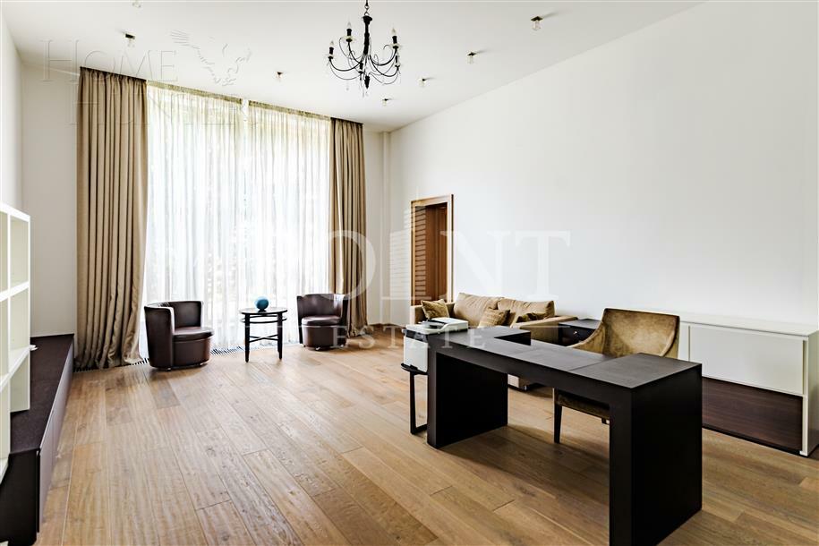 2-этажный коттедж 1 550 м² с отделкой