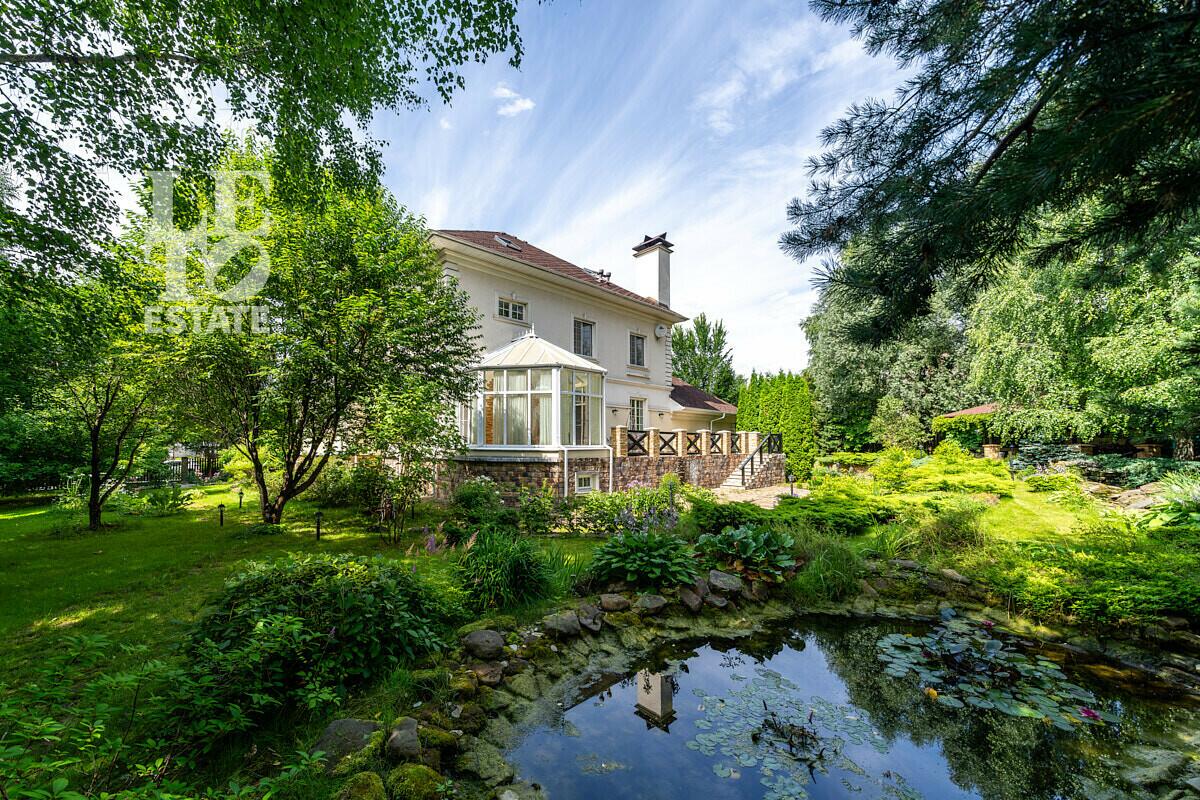 2-этажный коттедж 617.5 м² с отделкой