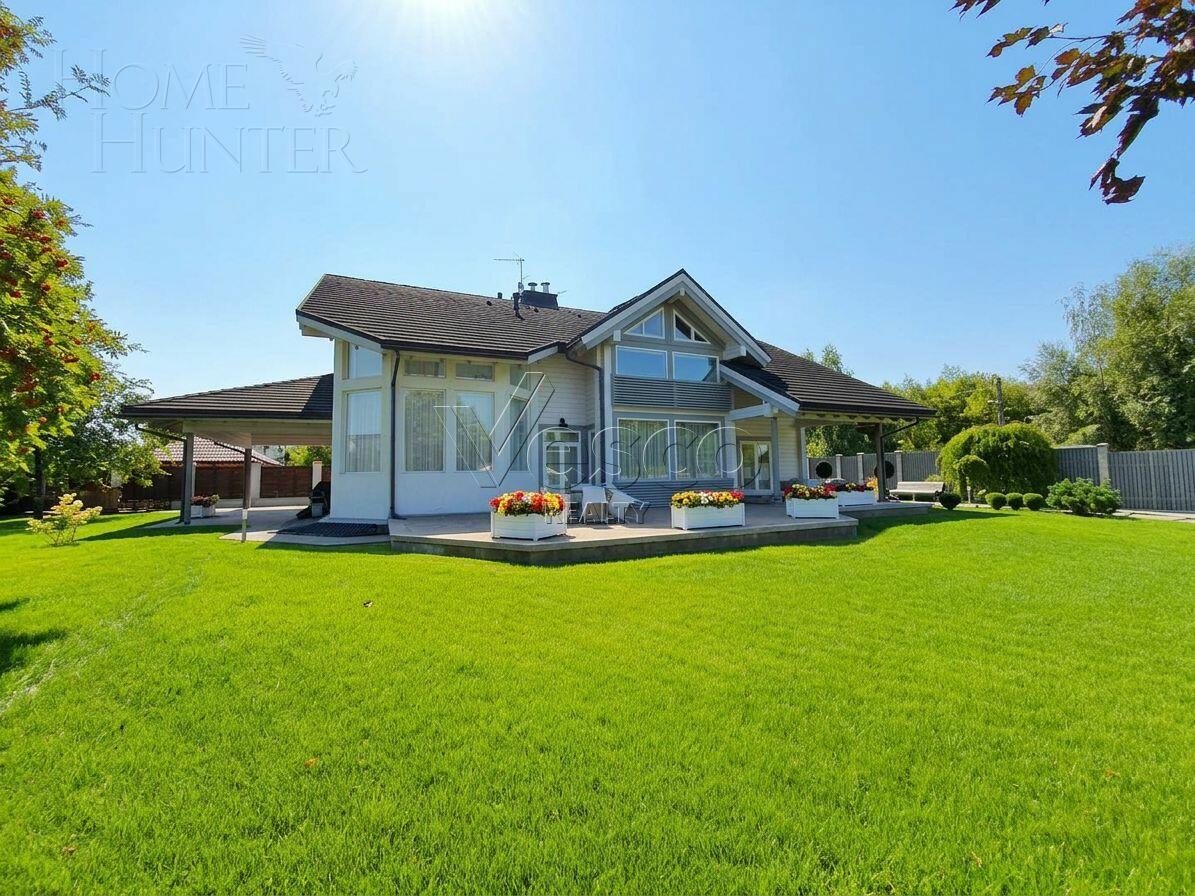 2-этажный коттедж 900 м² с отделкой