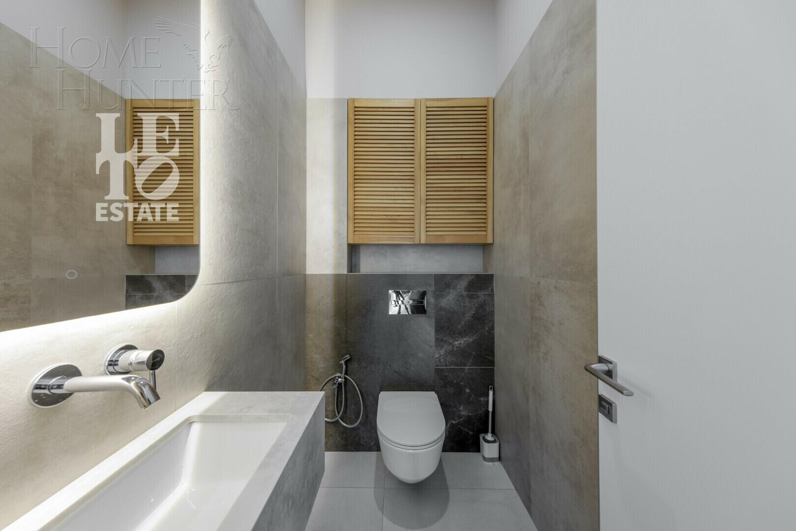2-этажный коттедж 350 м² с отделкой