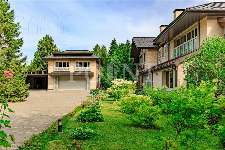 2-этажный коттедж 1 550 м² с отделкой