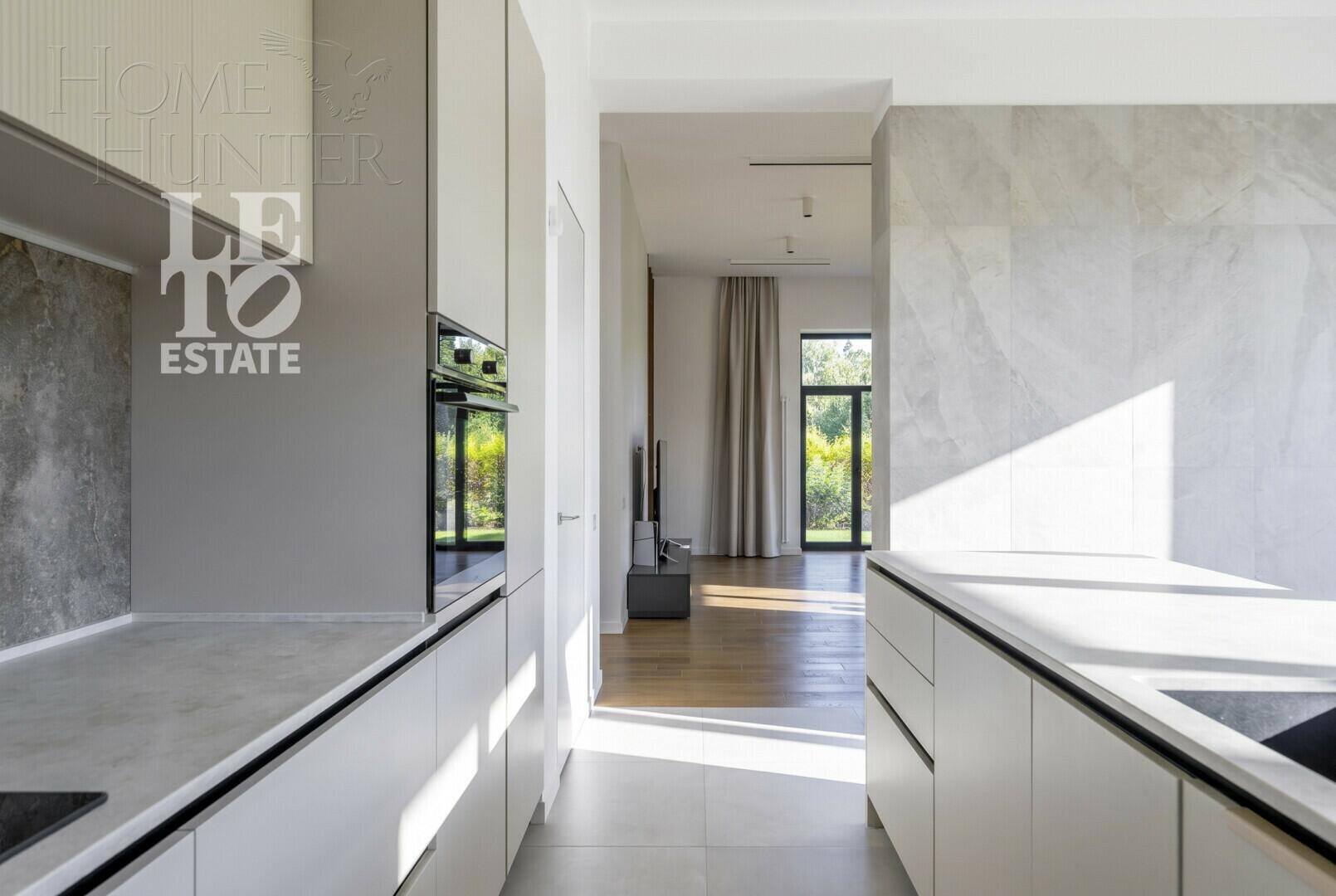 2-этажный коттедж 350 м² с отделкой