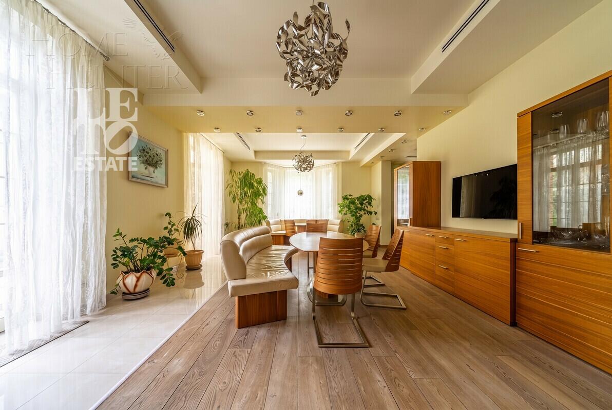 2-этажный коттедж 617.5 м² с отделкой