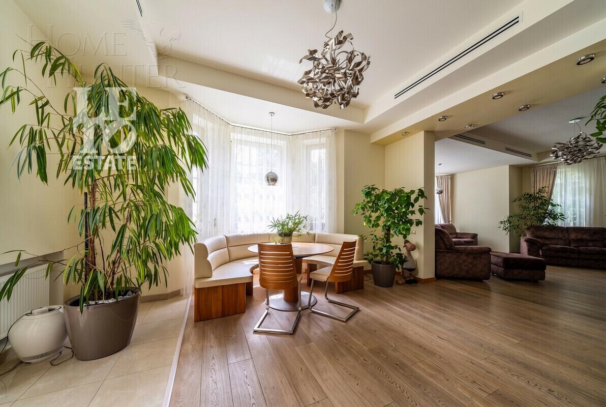 2-этажный коттедж 617.5 м² с отделкой