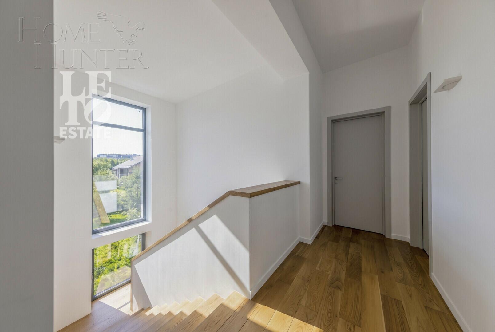 2-этажный коттедж 350 м² с отделкой