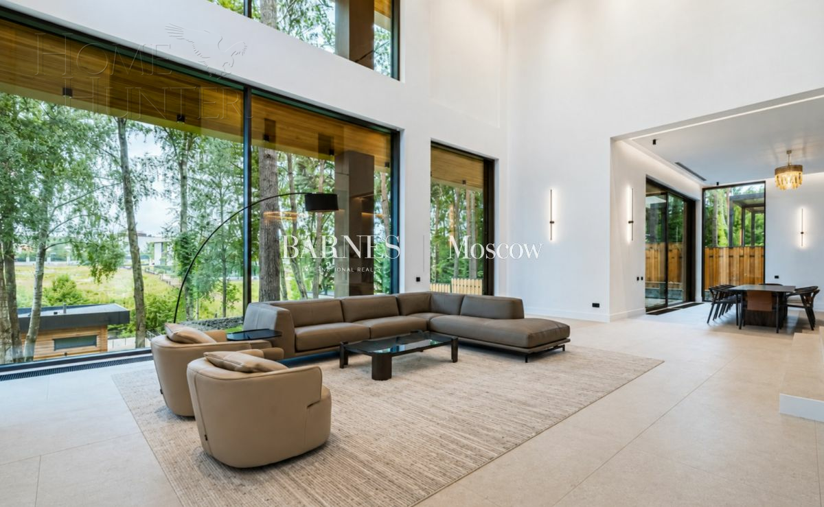 3-этажный коттедж 1 250 м² без отделки