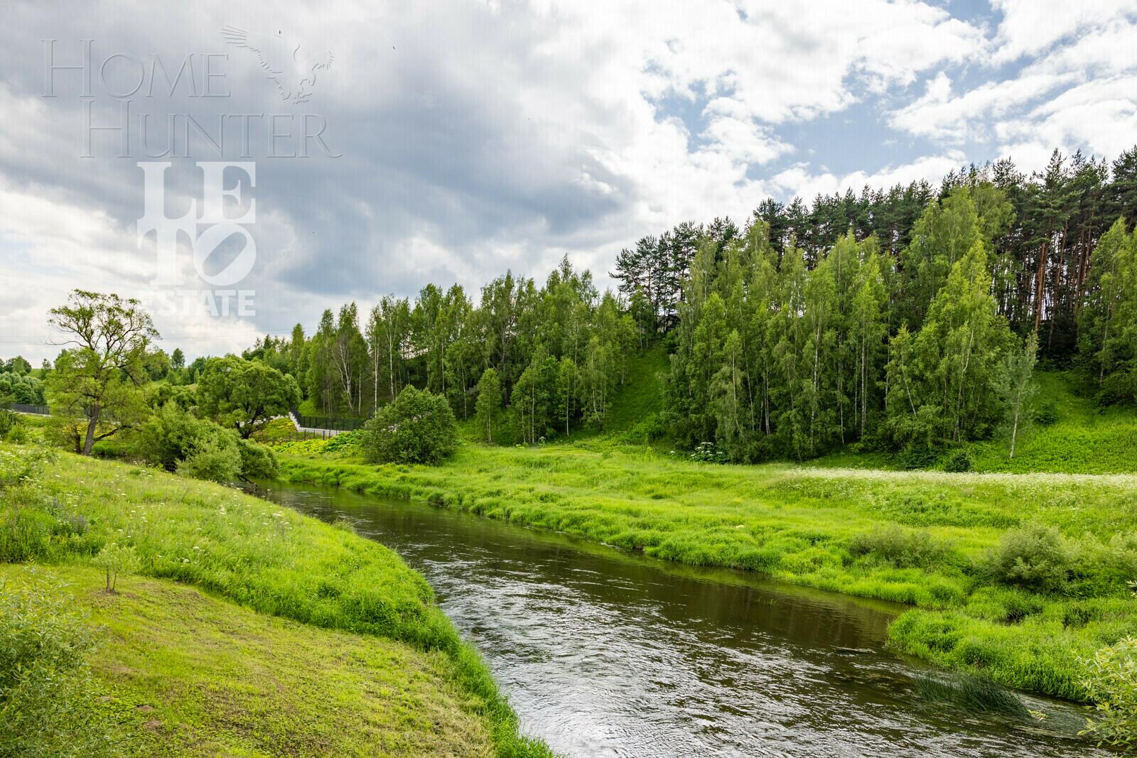 2-этажный коттедж 350 м² с отделкой