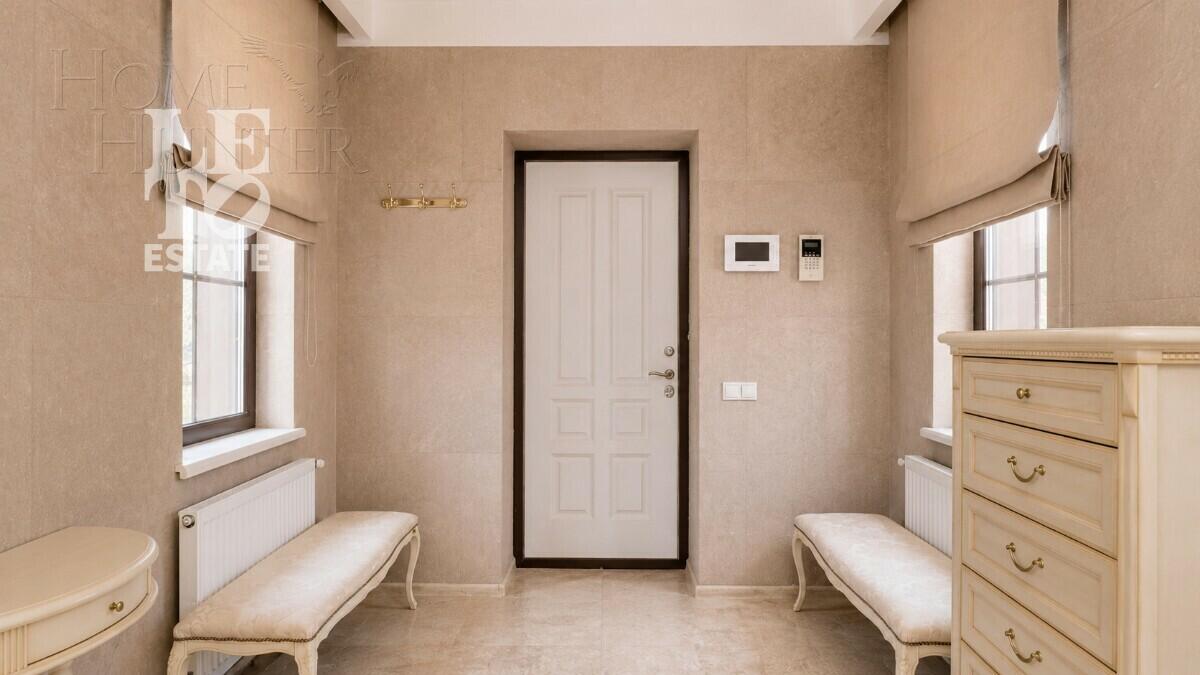 2-этажный коттедж 580 м² с отделкой