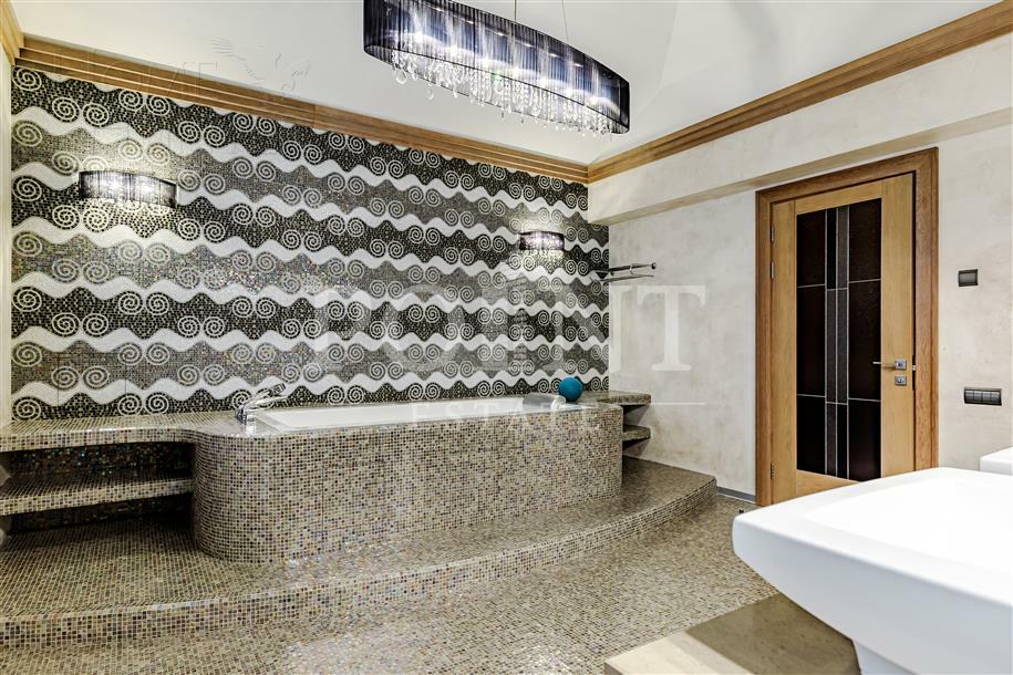 2-этажный коттедж 1 550 м² с отделкой