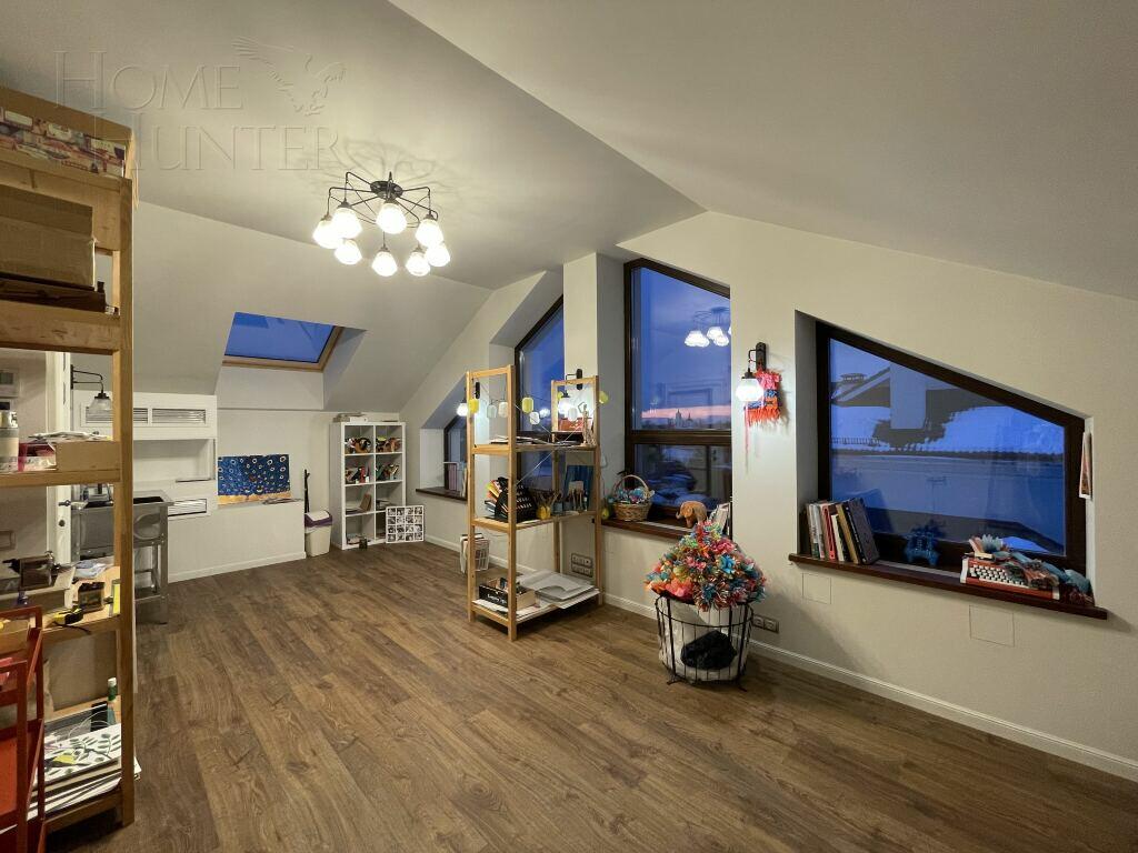 2-этажный коттедж 1 300 м² с отделкой