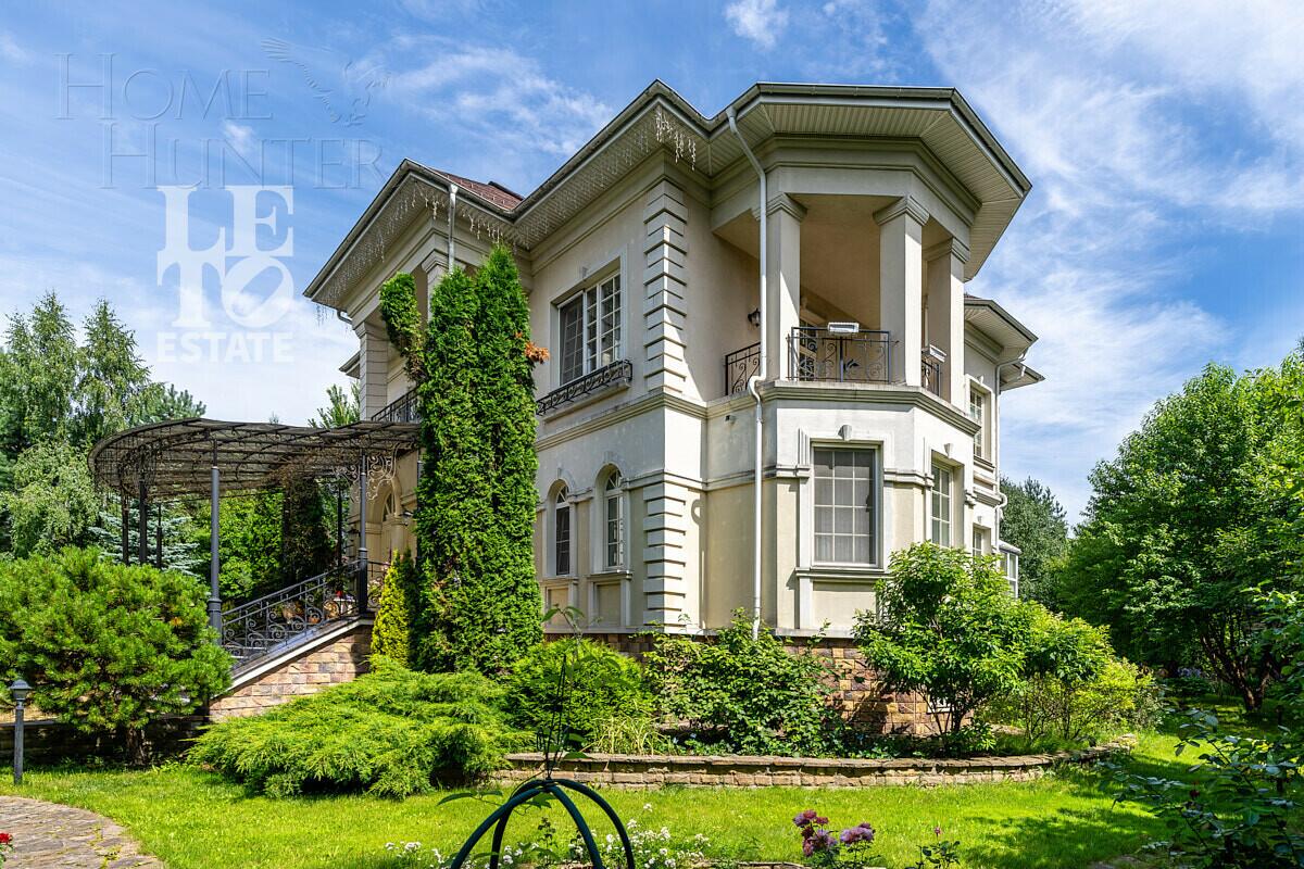 2-этажный коттедж 617.5 м² с отделкой