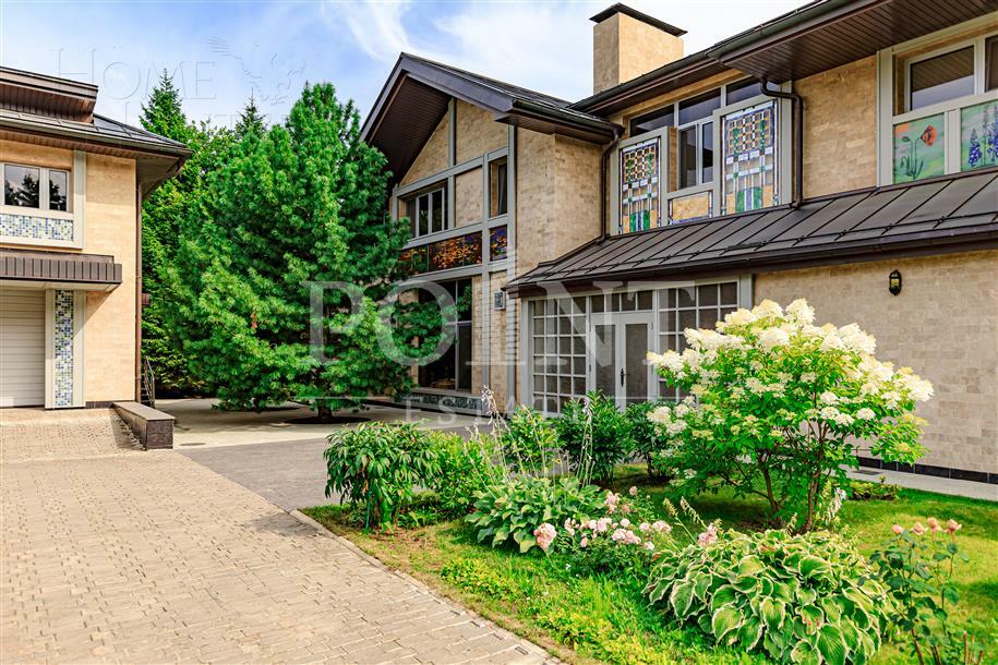 2-этажный коттедж 1 550 м² с отделкой