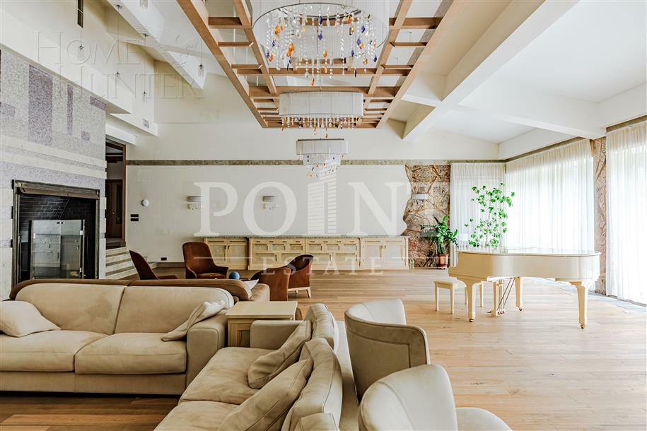 2-этажный коттедж 1 550 м² с отделкой