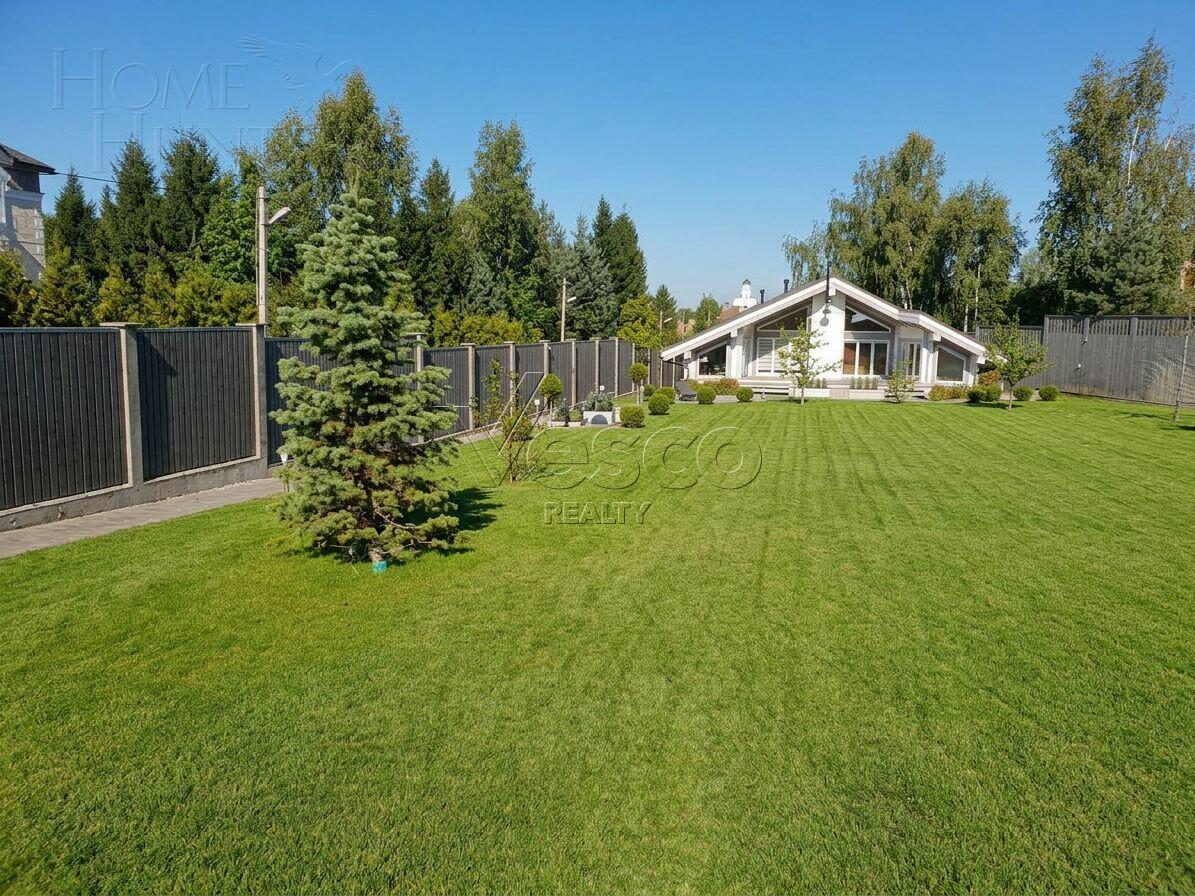2-этажный коттедж 900 м² с отделкой