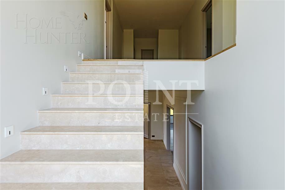 2-этажный коттедж 430 м² с отделкой