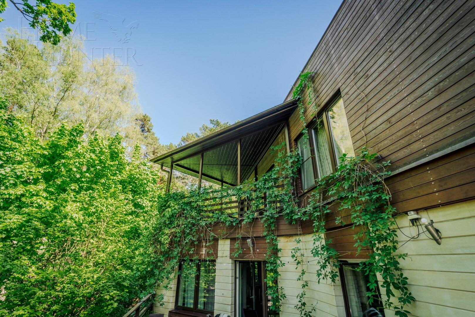 3-этажный коттедж 480 м² с отделкой