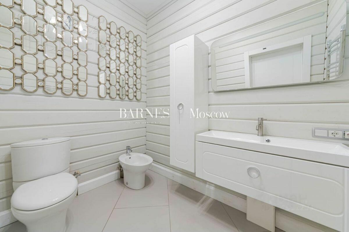 2-этажный коттедж 900 м² с отделкой