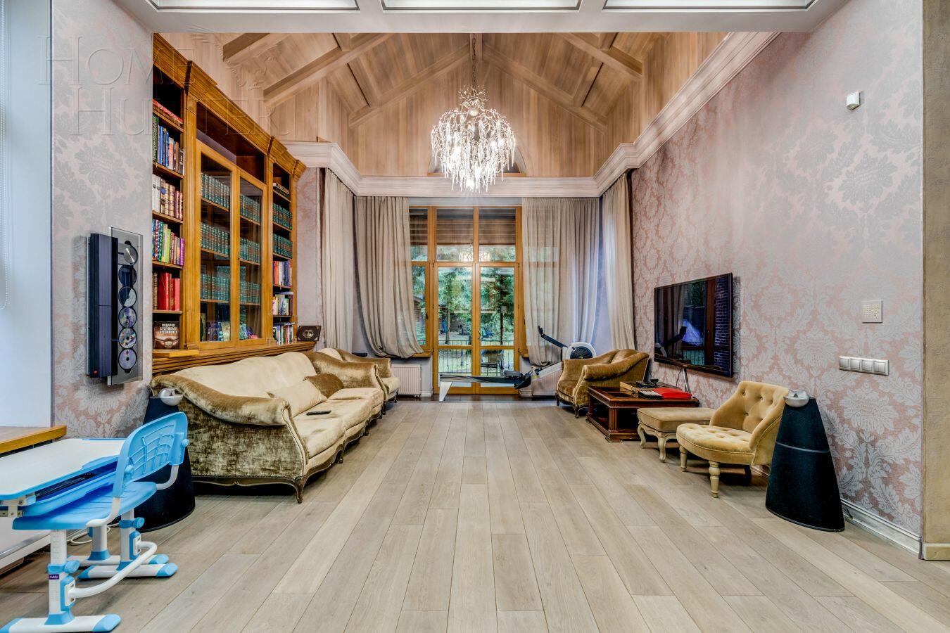 2-этажный коттедж 600 м² с отделкой