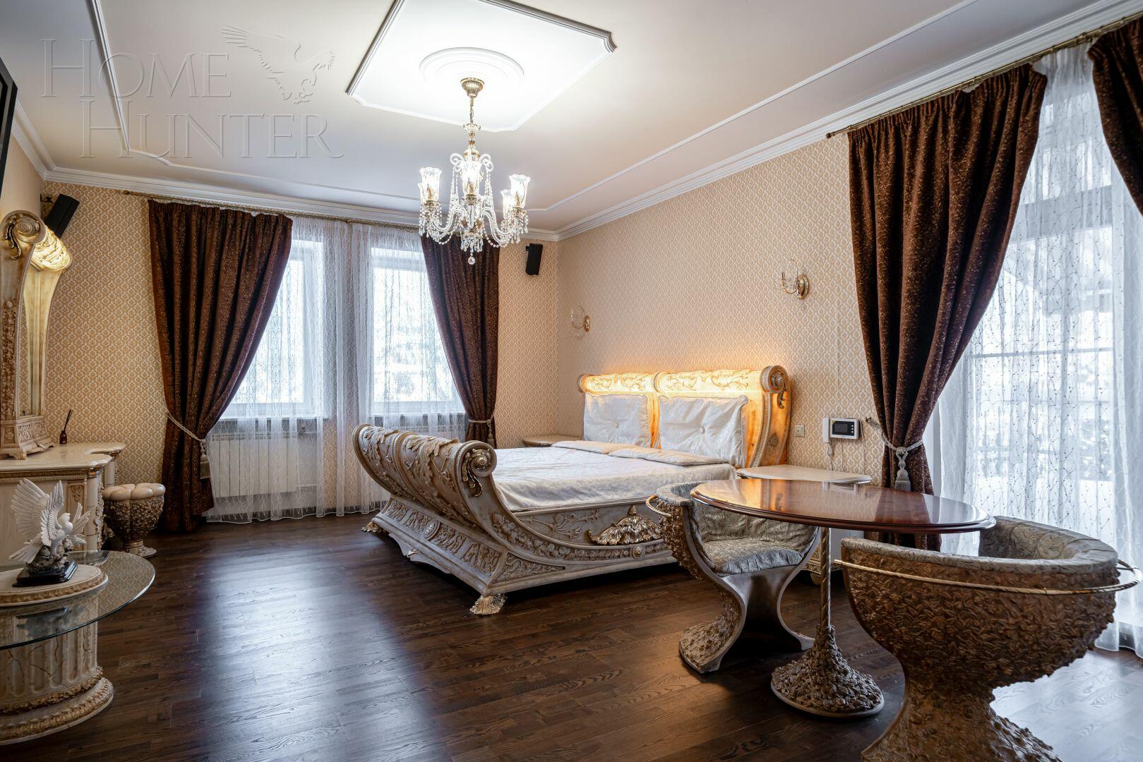 2-этажный коттедж 560 м² с отделкой