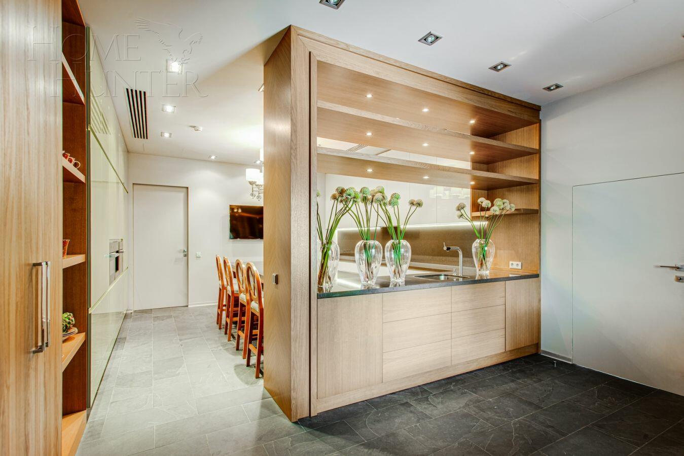 2-этажный коттедж 1 502 м² с отделкой