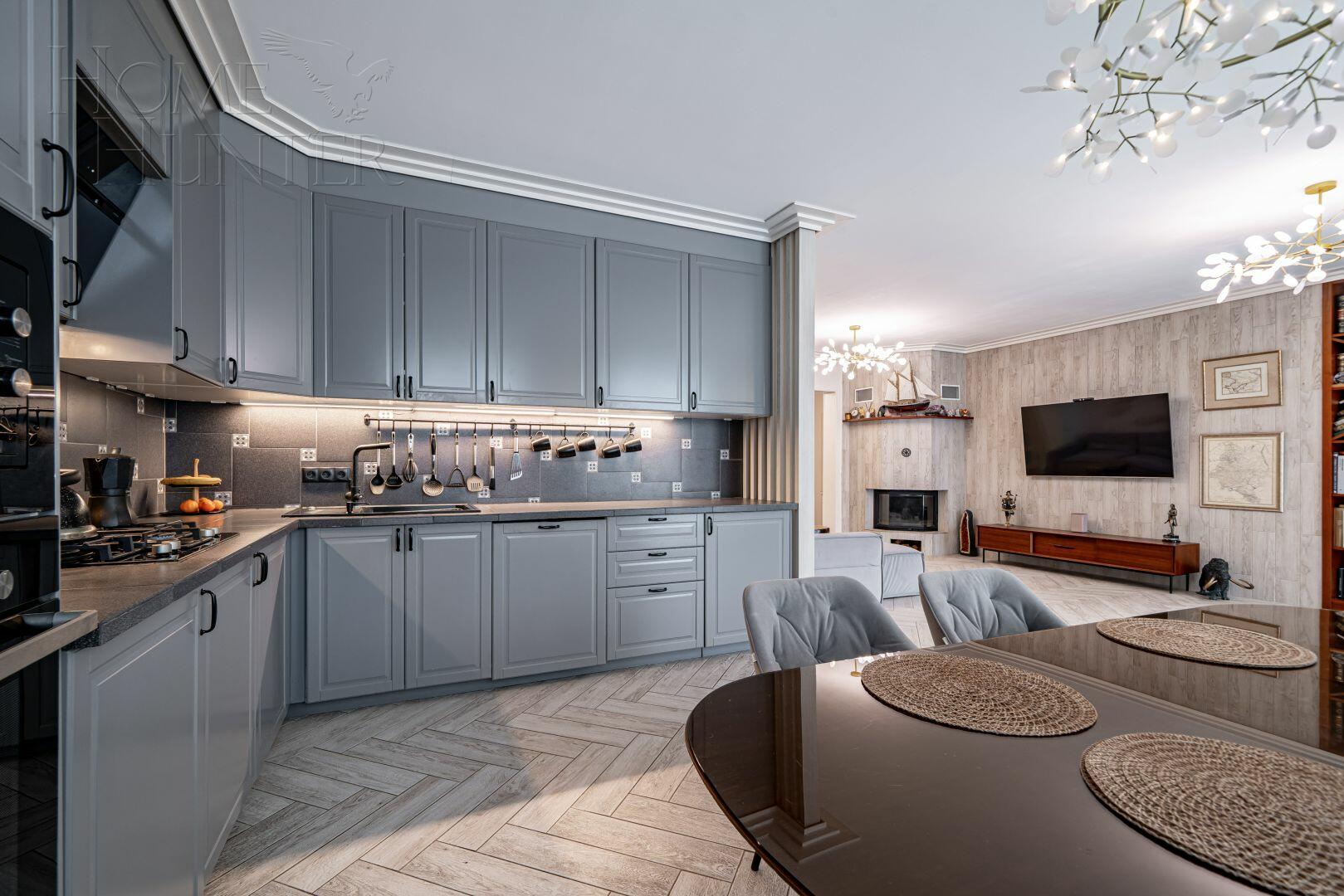 3-этажный коттедж 300 м² с отделкой