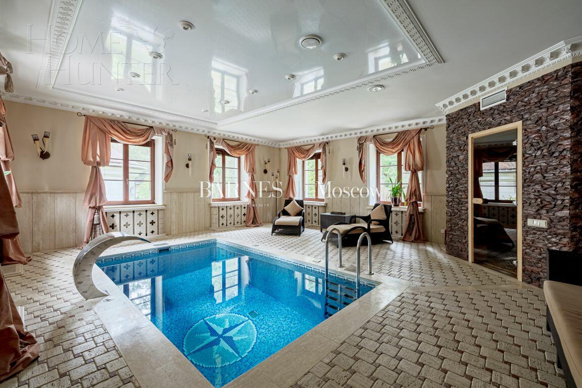 2-этажный коттедж 900 м² с отделкой