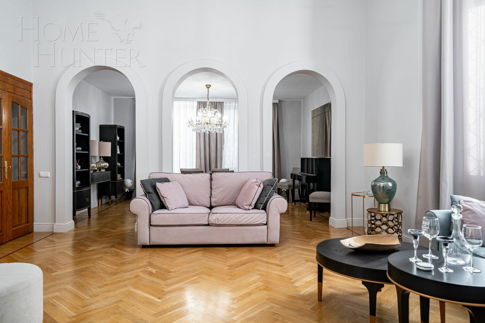 2-этажный коттедж 500 м² с отделкой