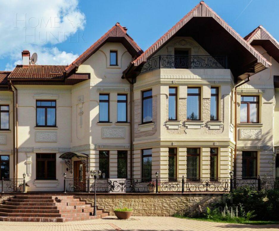 3-этажный коттедж 2 235 м² с отделкой
