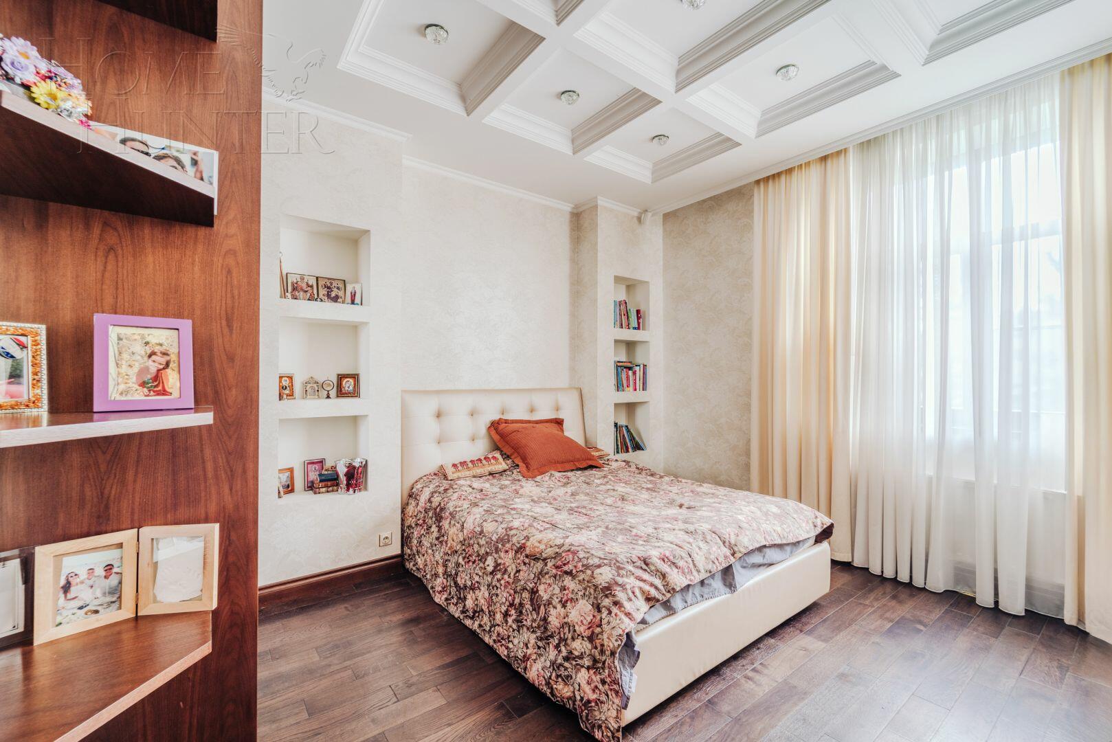 2-этажный коттедж 550 м² с отделкой