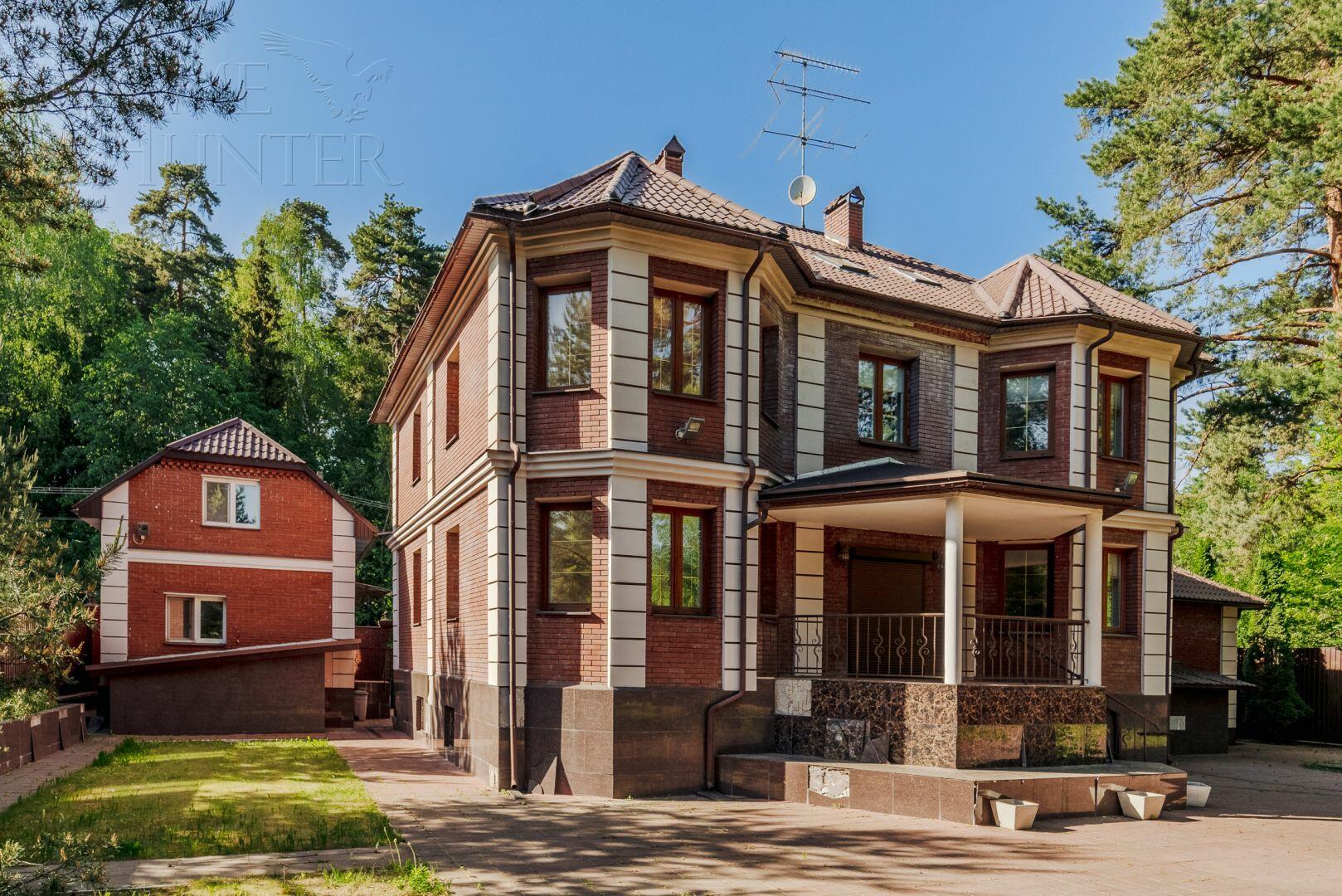 2-этажный коттедж 600 м² с отделкой
