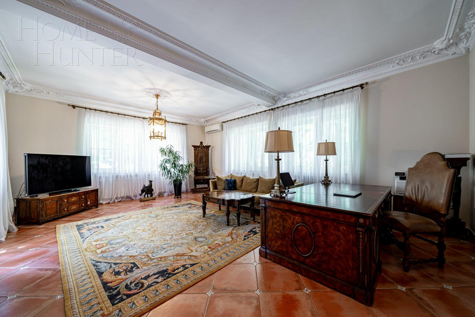 2-этажный коттедж 850 м² с отделкой