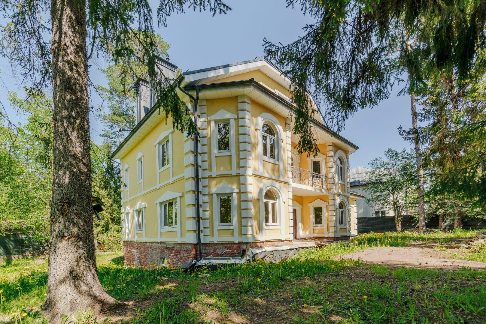 2-этажный коттедж 560 м² без отделки
