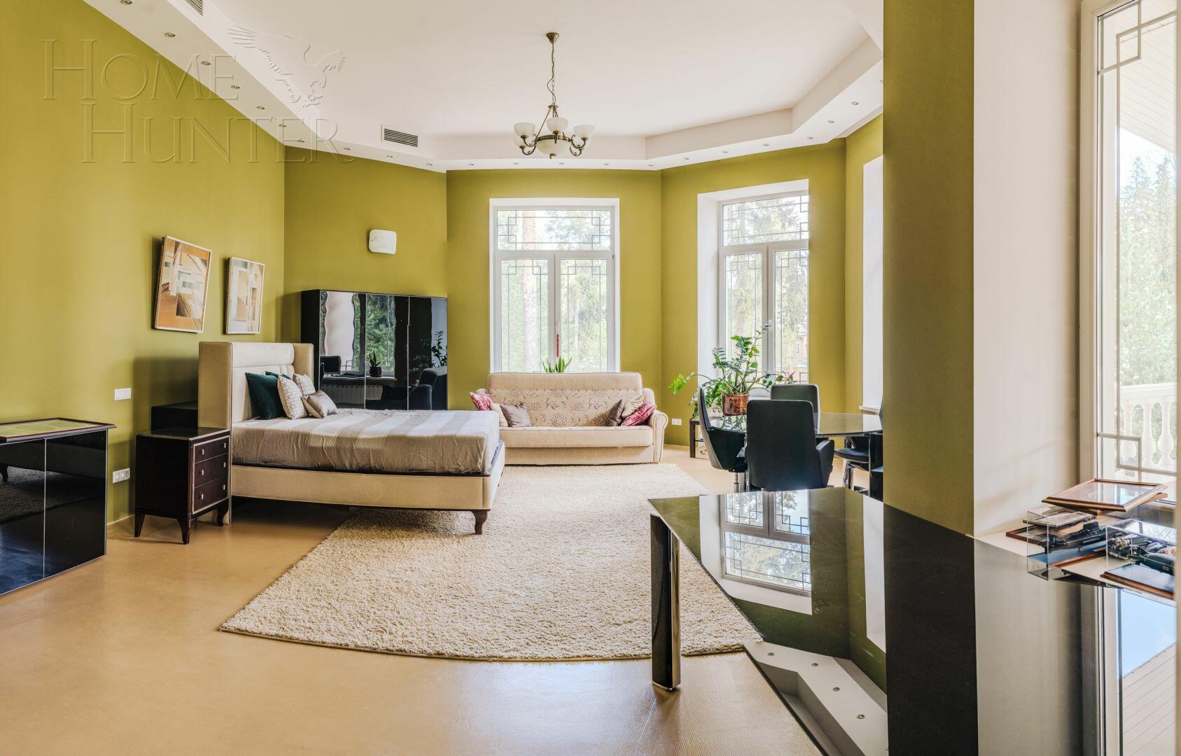 3-этажный коттедж 1 150 м² с отделкой