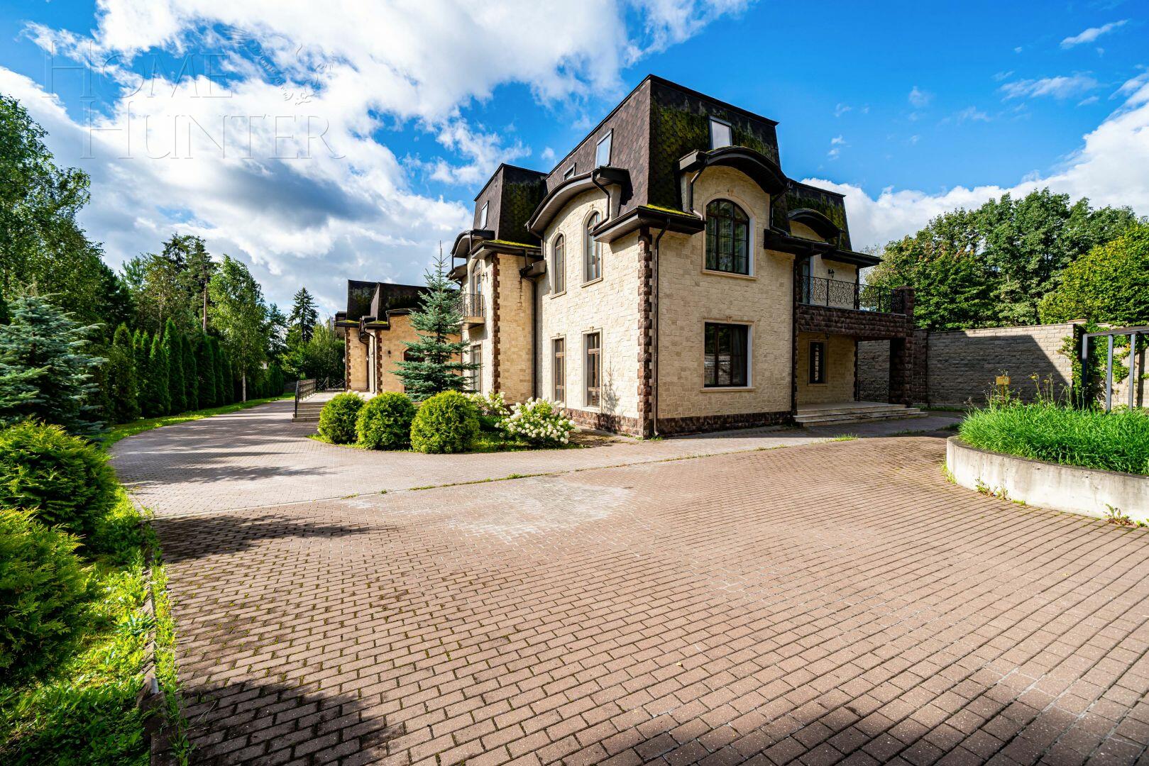 2-этажный коттедж 1 150 м² с отделкой