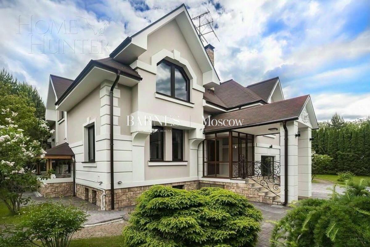 2-этажный коттедж 500 м² с отделкой