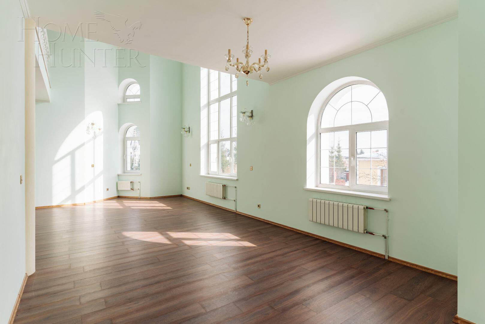 2-этажный коттедж 372 м² с отделкой