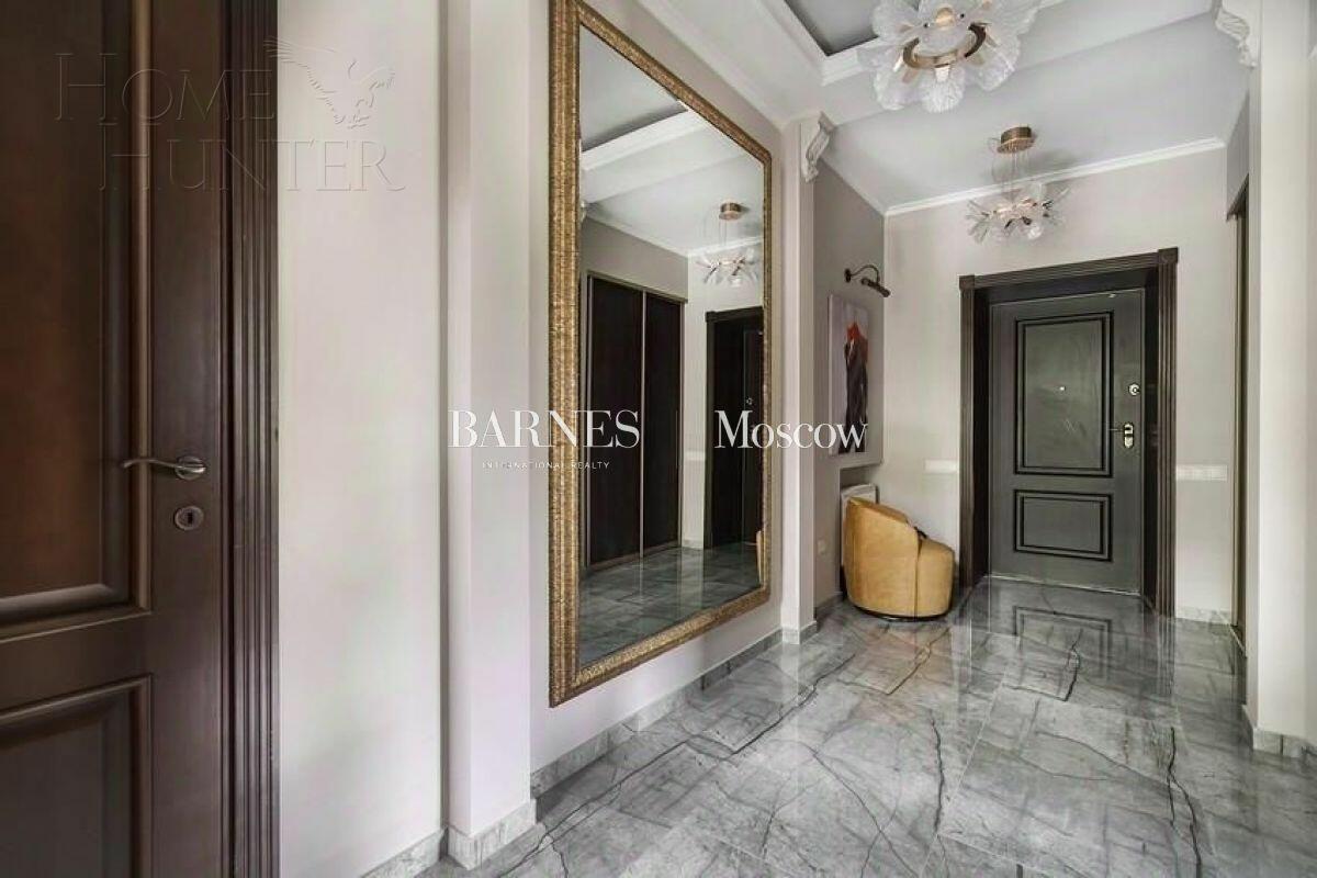 2-этажный коттедж 500 м² с отделкой
