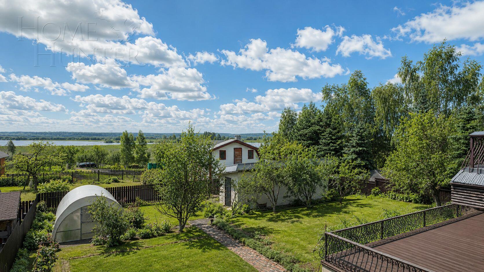 3-этажный коттедж 300 м² с отделкой