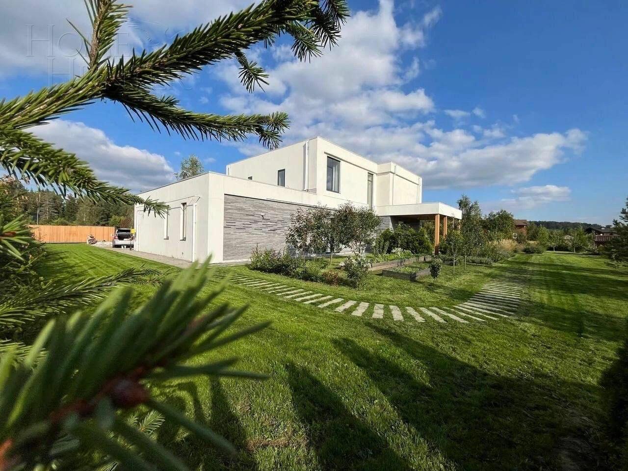2-этажный коттедж 350 м² с отделкой