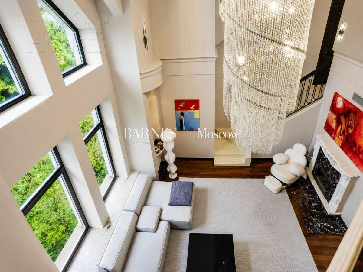 2-этажный коттедж 500 м² с отделкой
