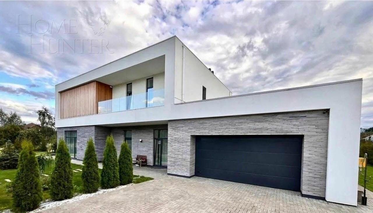 2-этажный коттедж 350 м² с отделкой