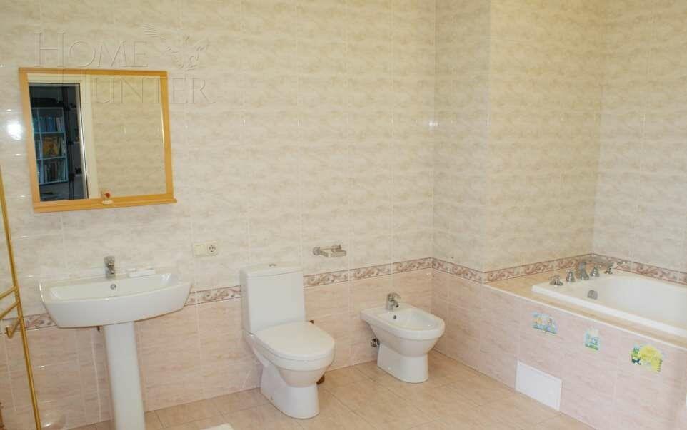 2-этажный коттедж 1 017 м² с отделкой