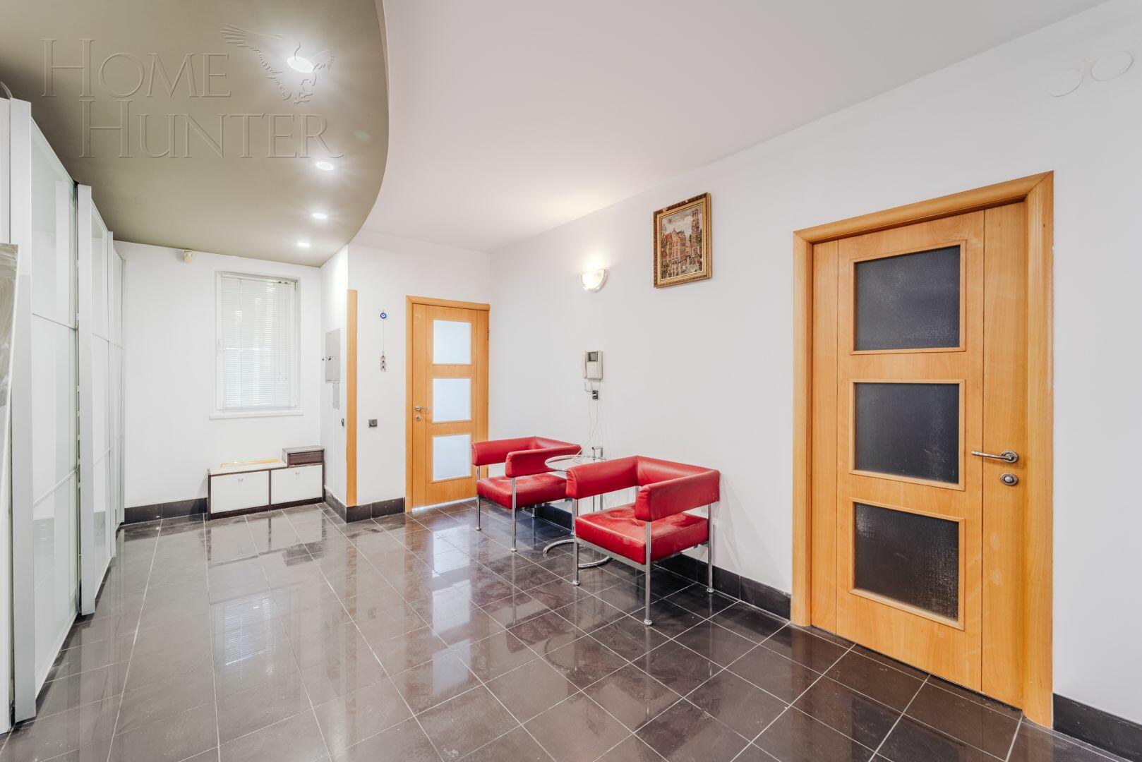 2-этажный коттедж 320 м² с отделкой