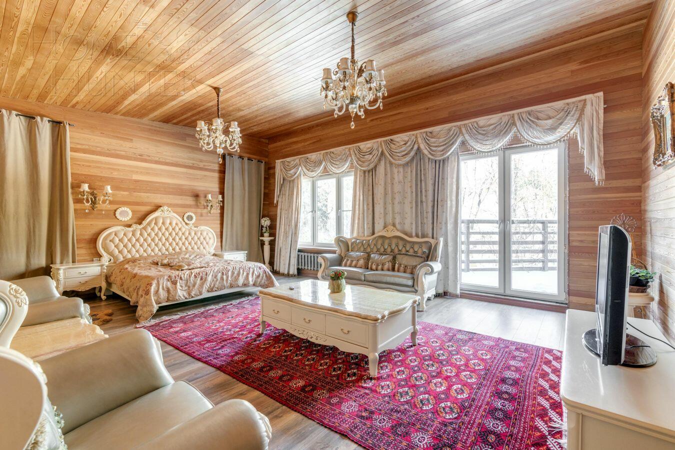3-этажный коттедж 480 м² с отделкой